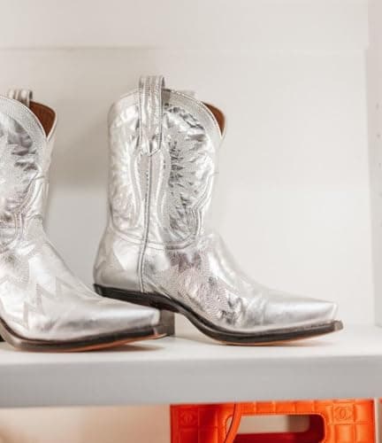 Western Metallic Embroidered Boots for Women - HOCHFART Wide Calf Heel Pull-OnCowgirl